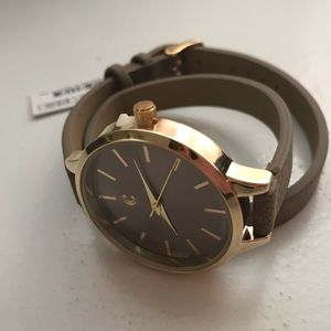 ✨BRAND NEW✨ CC Watch